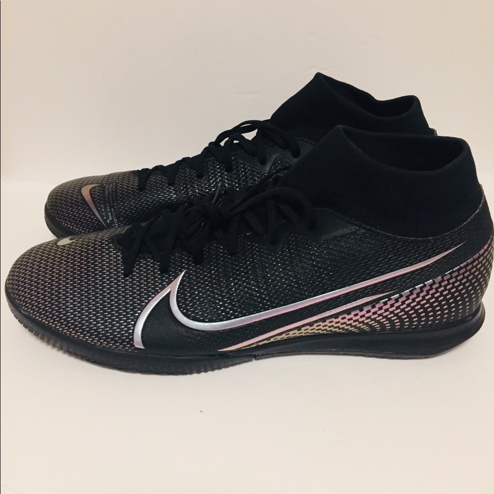 Nike Merc.